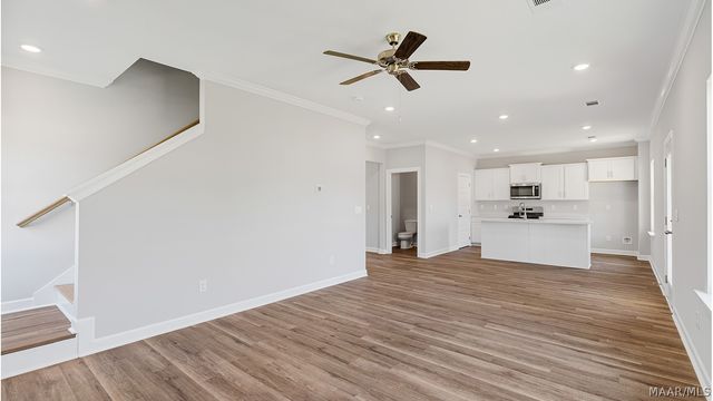 1009 Garden Lane, Prattville, AL 36066