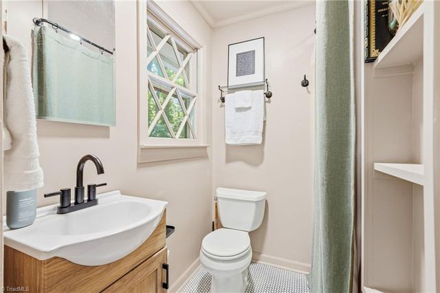 410 N Gordon Drive, Winston-salem, NC 27104