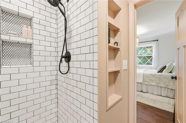 410 N Gordon Drive, Winston-salem, NC 27104