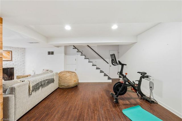 410 N Gordon Drive, Winston-salem, NC 27104