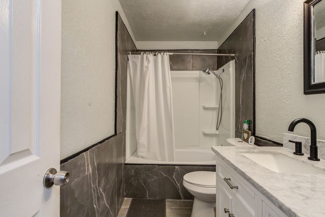 1916 73rd Street, Lubbock, TX 79423