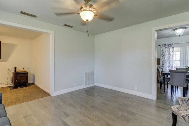 1916 73rd Street, Lubbock, TX 79423