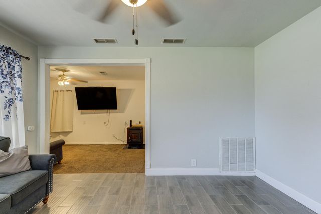 1916 73rd Street, Lubbock, TX 79423