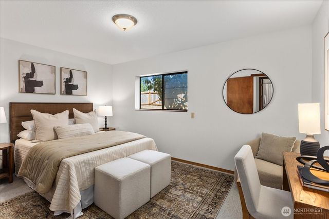 1511 N Lake Stickney Drive, Lynnwood, WA 98087