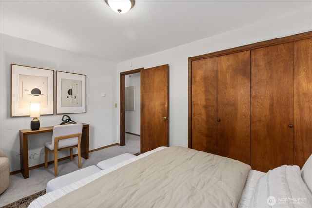 1511 N Lake Stickney Drive, Lynnwood, WA 98087