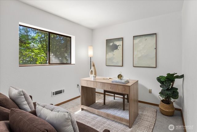1511 N Lake Stickney Drive, Lynnwood, WA 98087