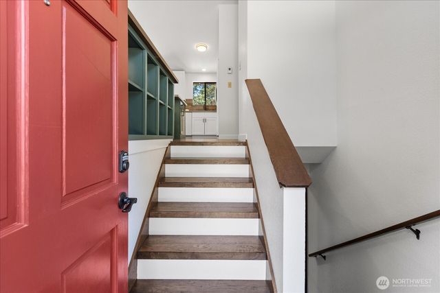 1511 N Lake Stickney Drive, Lynnwood, WA 98087