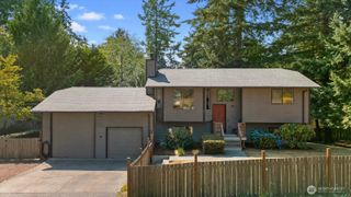 1511 N Lake Stickney Drive, Lynnwood, WA 98087