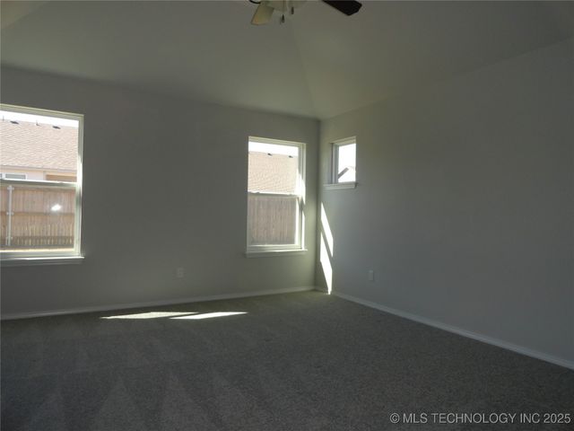 2001 E Tucson Place, Broken Arrow, OK 74011