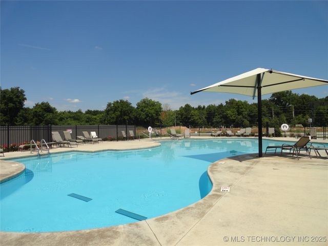 2001 E Tucson Place, Broken Arrow, OK 74011