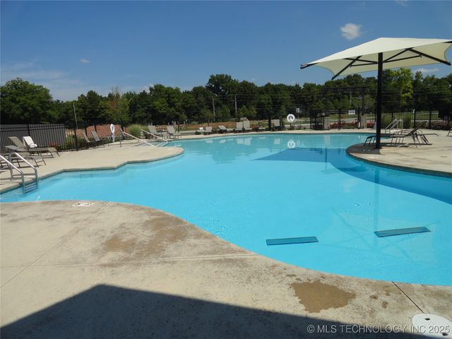 2001 E Tucson Place, Broken Arrow, OK 74011