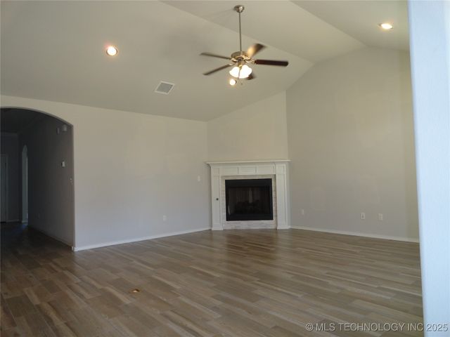 2001 E Tucson Place, Broken Arrow, OK 74011