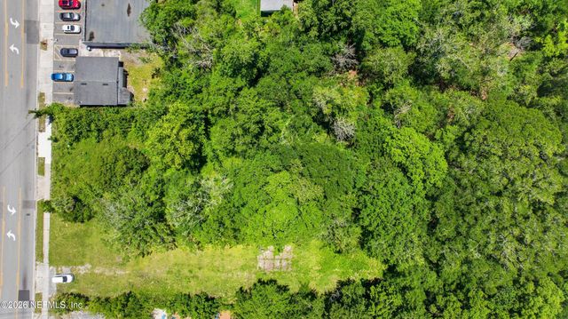 5574 AVENUE B, Jacksonville, FL 32209