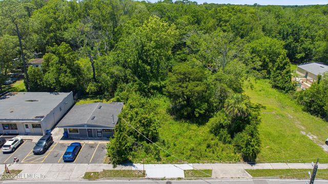5574 AVENUE B, Jacksonville, FL 32209