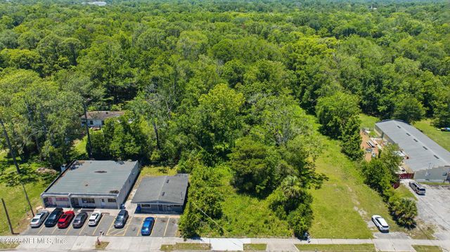 5574 AVENUE B, Jacksonville, FL 32209