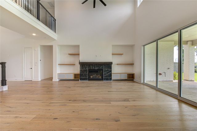 10318 Fountain Shore Drive, Missouri City, TX 77459