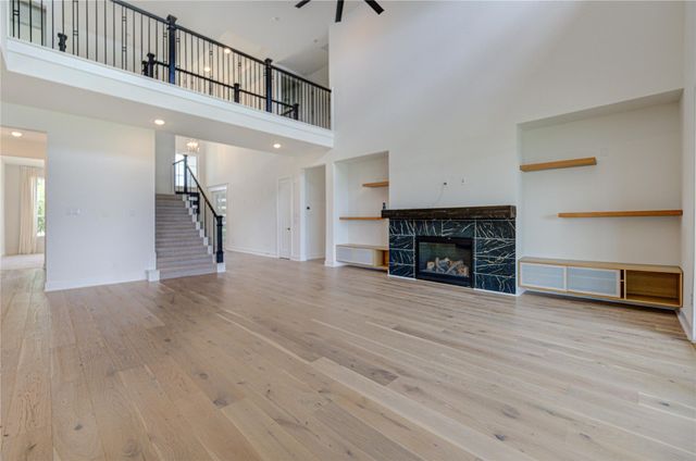 10318 Fountain Shore Drive, Missouri City, TX 77459