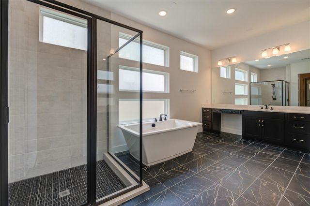 10318 Fountain Shore Drive, Missouri City, TX 77459