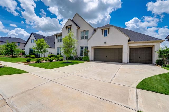 10318 Fountain Shore Drive, Missouri City, TX 77459