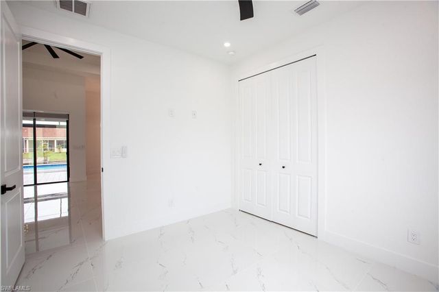 407 SE 16th ST, Cape Coral, FL 33990