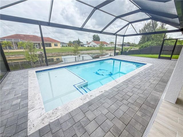 407 SE 16th ST, Cape Coral, FL 33990