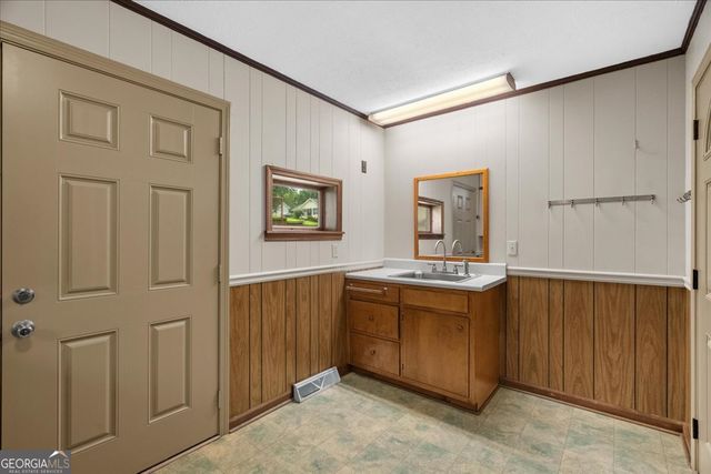 169 Echota Avenue, Calhoun, GA 30701