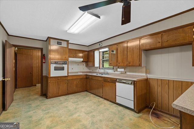 169 Echota Avenue, Calhoun, GA 30701