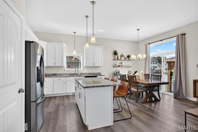 209 W Pine Creek Court, Wentzville, MO 63385