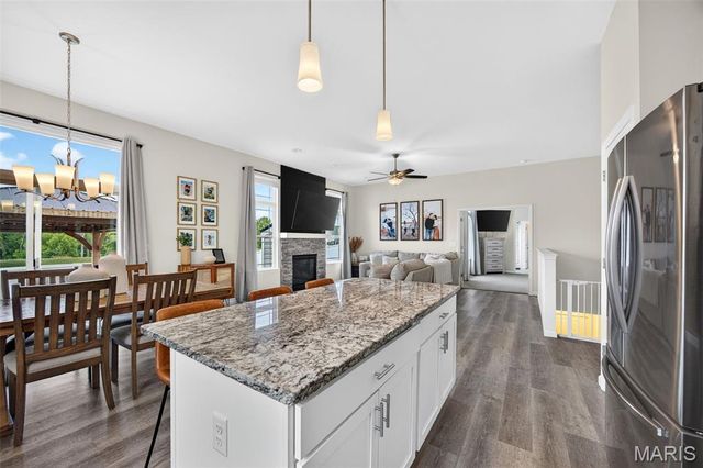 209 W Pine Creek Court, Wentzville, MO 63385