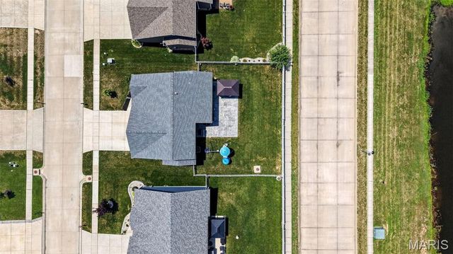 209 W Pine Creek Court, Wentzville, MO 63385