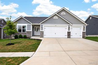 209 W Pine Creek Court, Wentzville, MO 63385