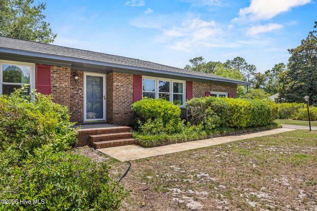320 Ilex Drive, Wilmington, NC 28412