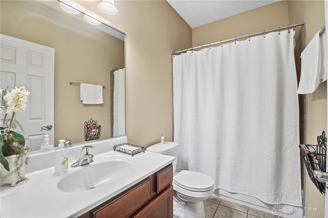 5604 Oak View Drive, Hamilton Twp, OH 45039