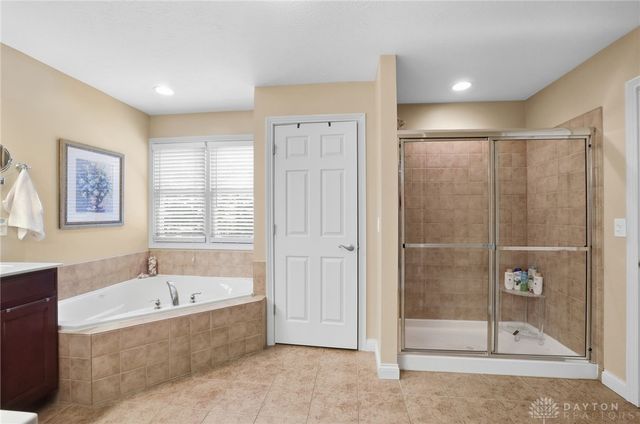 5604 Oak View Drive, Hamilton Twp, OH 45039