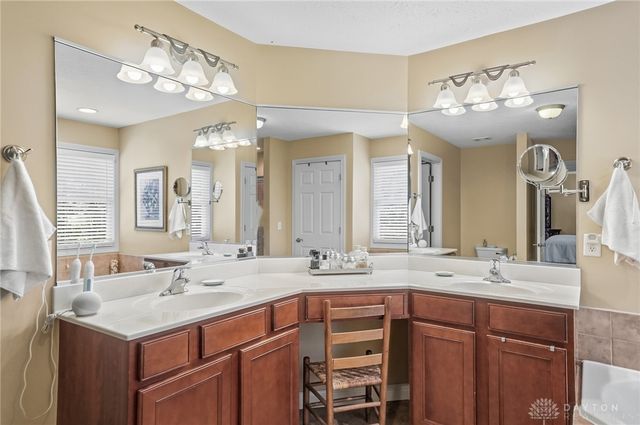 5604 Oak View Drive, Hamilton Twp, OH 45039