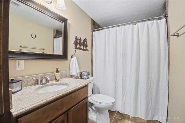 5604 Oak View Drive, Hamilton Twp, OH 45039