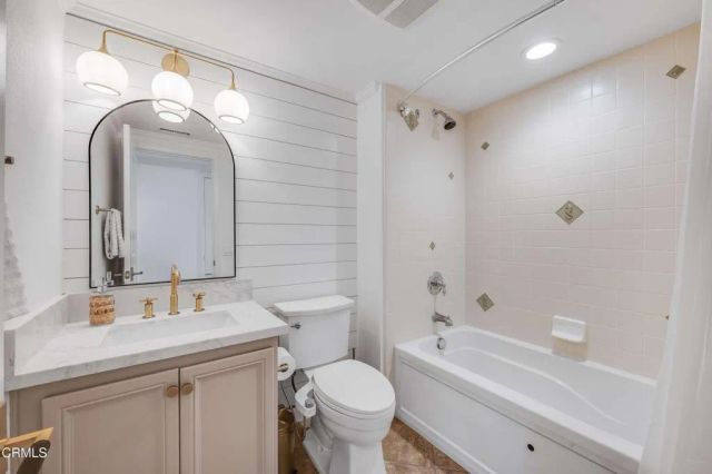 8 Nautical Mile Drive, Newport Beach, CA 92663