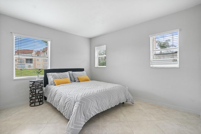 2781 N Pine Island Road 112, Sunrise, FL 33322