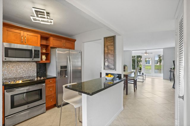 2781 N Pine Island Road 112, Sunrise, FL 33322