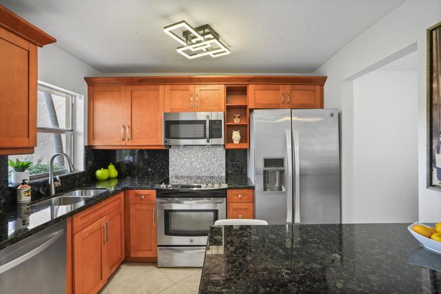 2781 N Pine Island Road 112, Sunrise, FL 33322