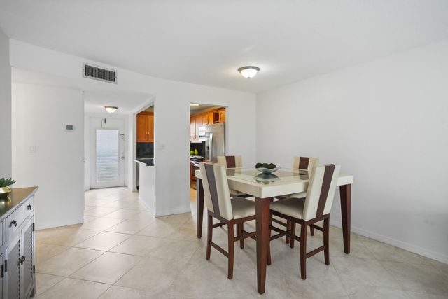 2781 N Pine Island Road 112, Sunrise, FL 33322