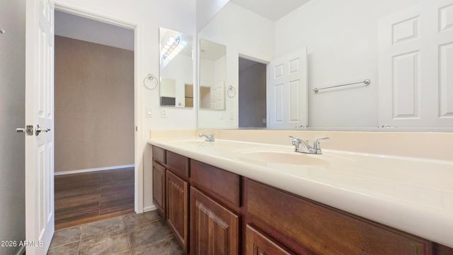 14821 W ROANOKE Avenue, Goodyear, AZ 85395