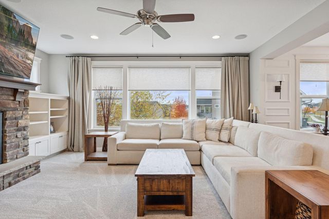 2559 Woods Drive, Victoria, MN 55386