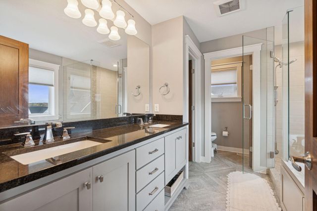 2559 Woods Drive, Victoria, MN 55386