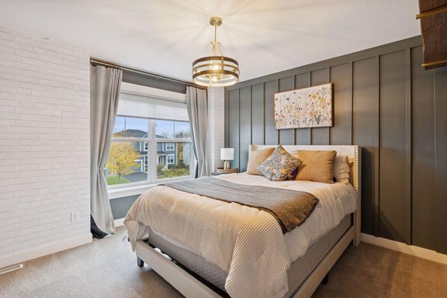 2559 Woods Drive, Victoria, MN 55386