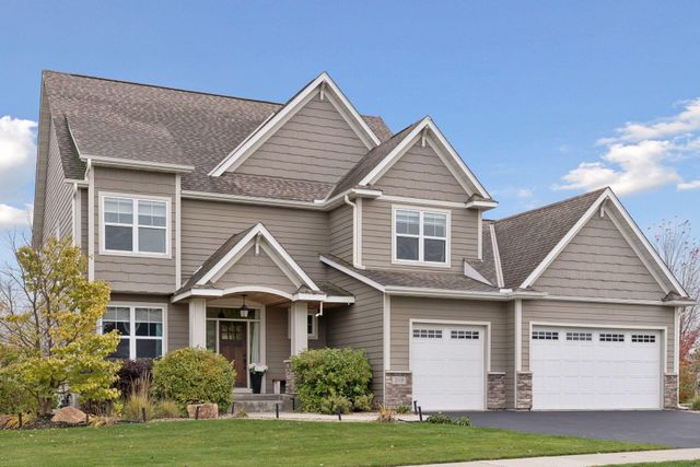 2559 Woods Drive, Victoria, MN 55386