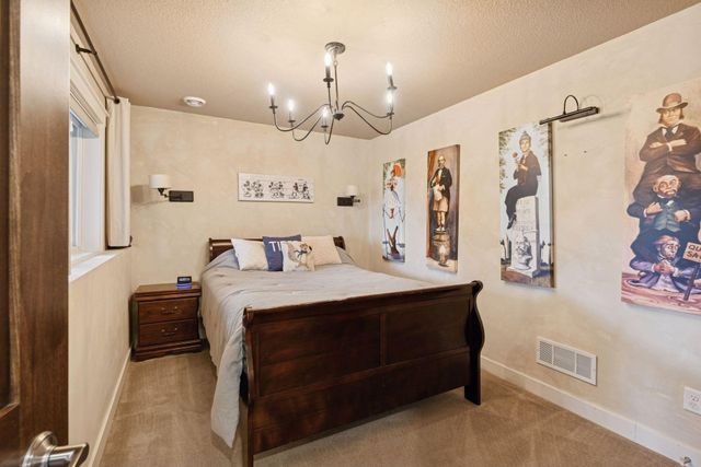 2559 Woods Drive, Victoria, MN 55386