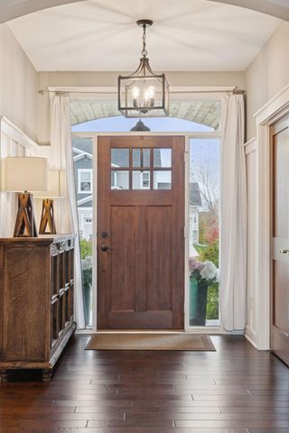 2559 Woods Drive, Victoria, MN 55386