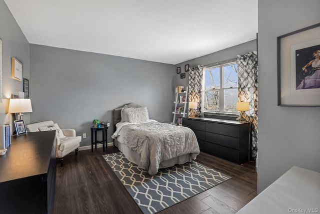 139 Ridgewood Avenue, Farmingville, NY 11738