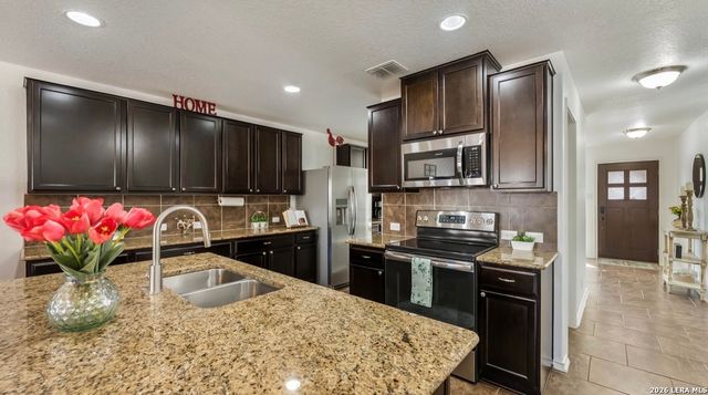 8940 Hickman Park, San Antonio, TX 78254